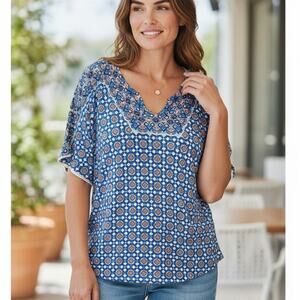 Chicos Mixed Tile Print Top Size 3 (Womens XL) Turquoise V-Neck Geo Casual